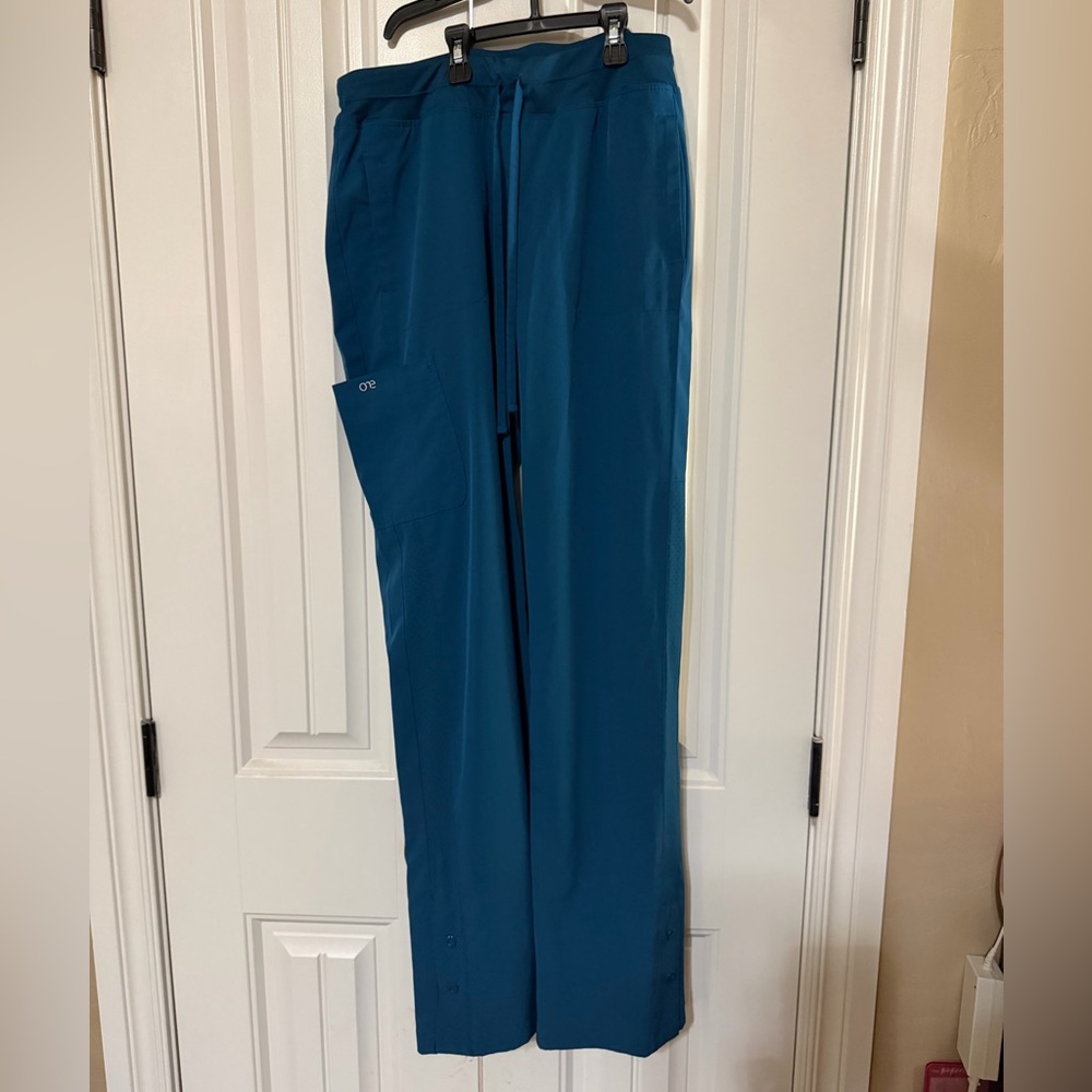 Barco One Women's Teal Scrub Set - Picture 2 of 3